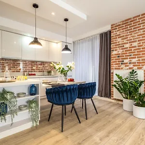 24 Premium Old Town Апартаменты
